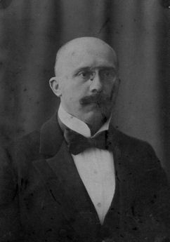 Dr. Max Möhrke